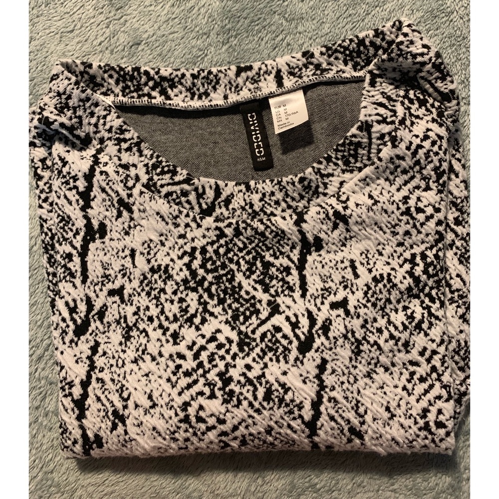 H&M TOP * - Picture 3 of 3